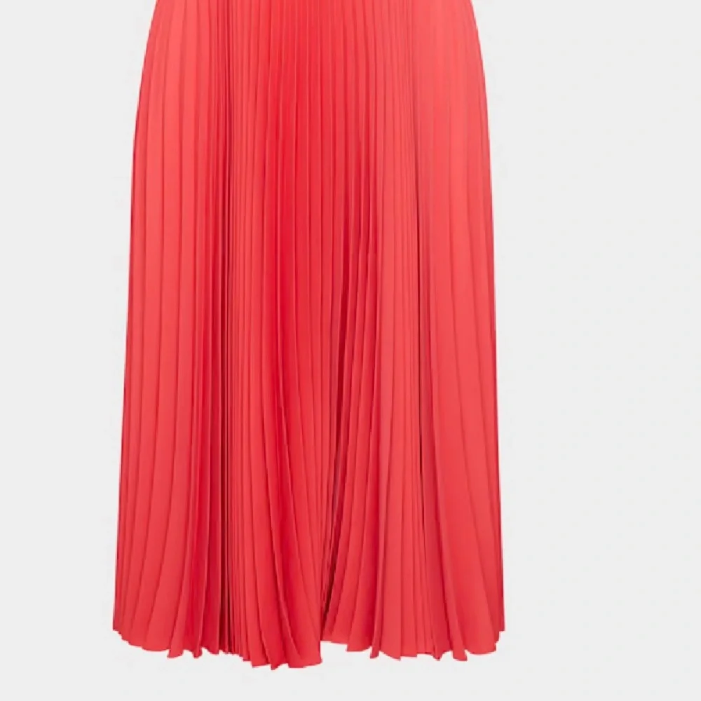 Cherry Red Accordion Dress – Babaton by Aritzia – Size 4 Pleated Midi - Picture 6 of 6